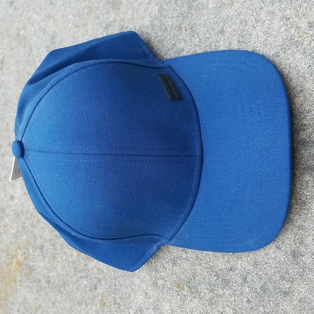 NWT Unisex Icebreaker Baseball Hat